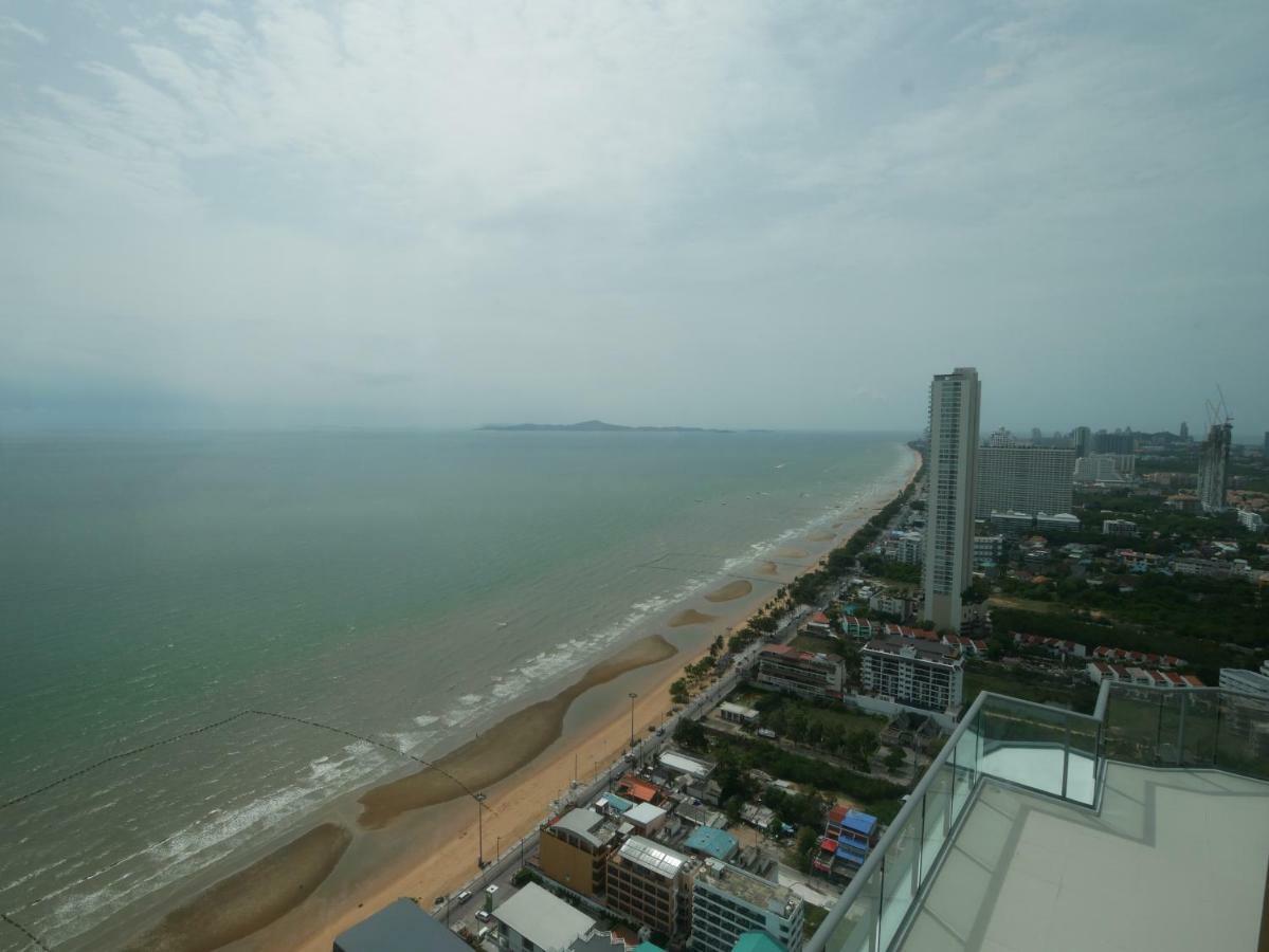 Aeras - The Ultimate Beachfront Experience Praia de Jomtien Exterior foto