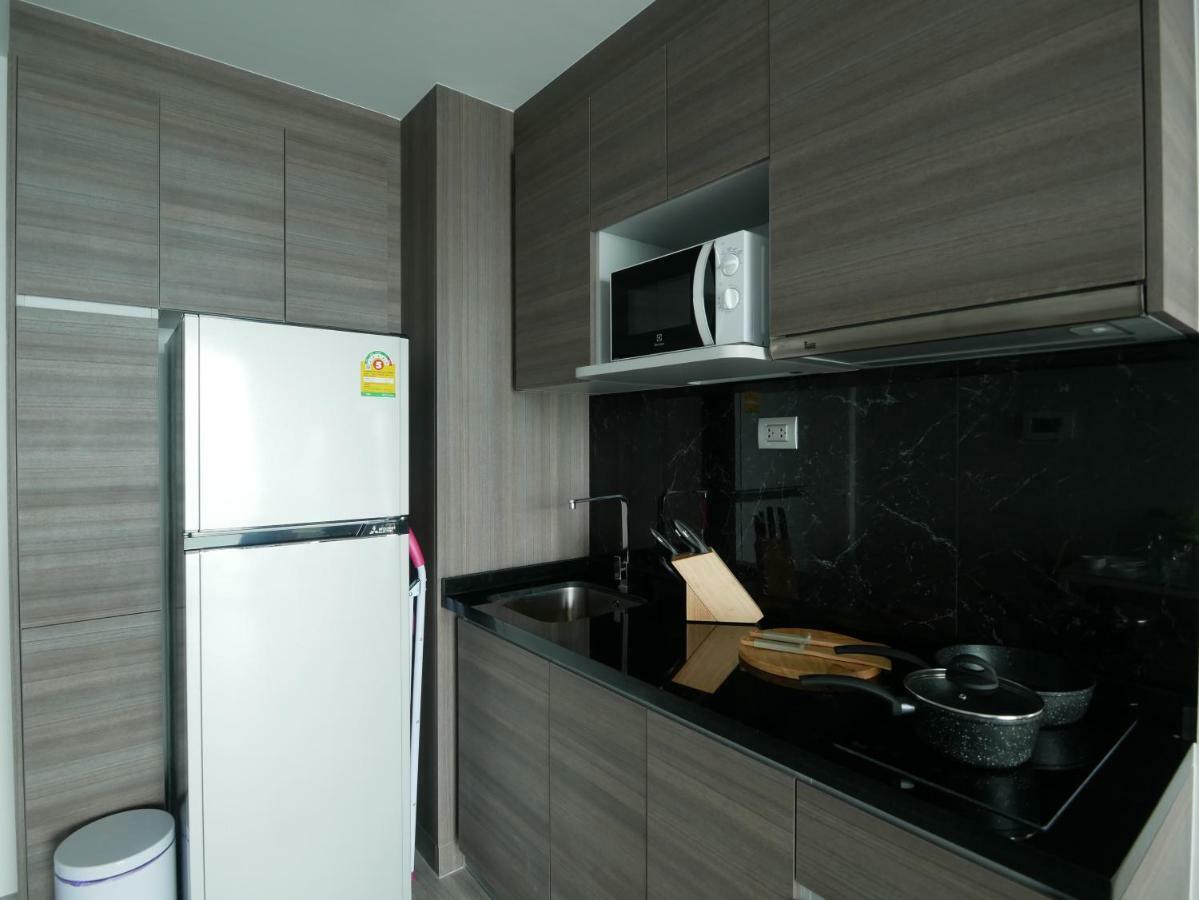 Aeras - The Ultimate Beachfront Experience Praia de Jomtien Exterior foto