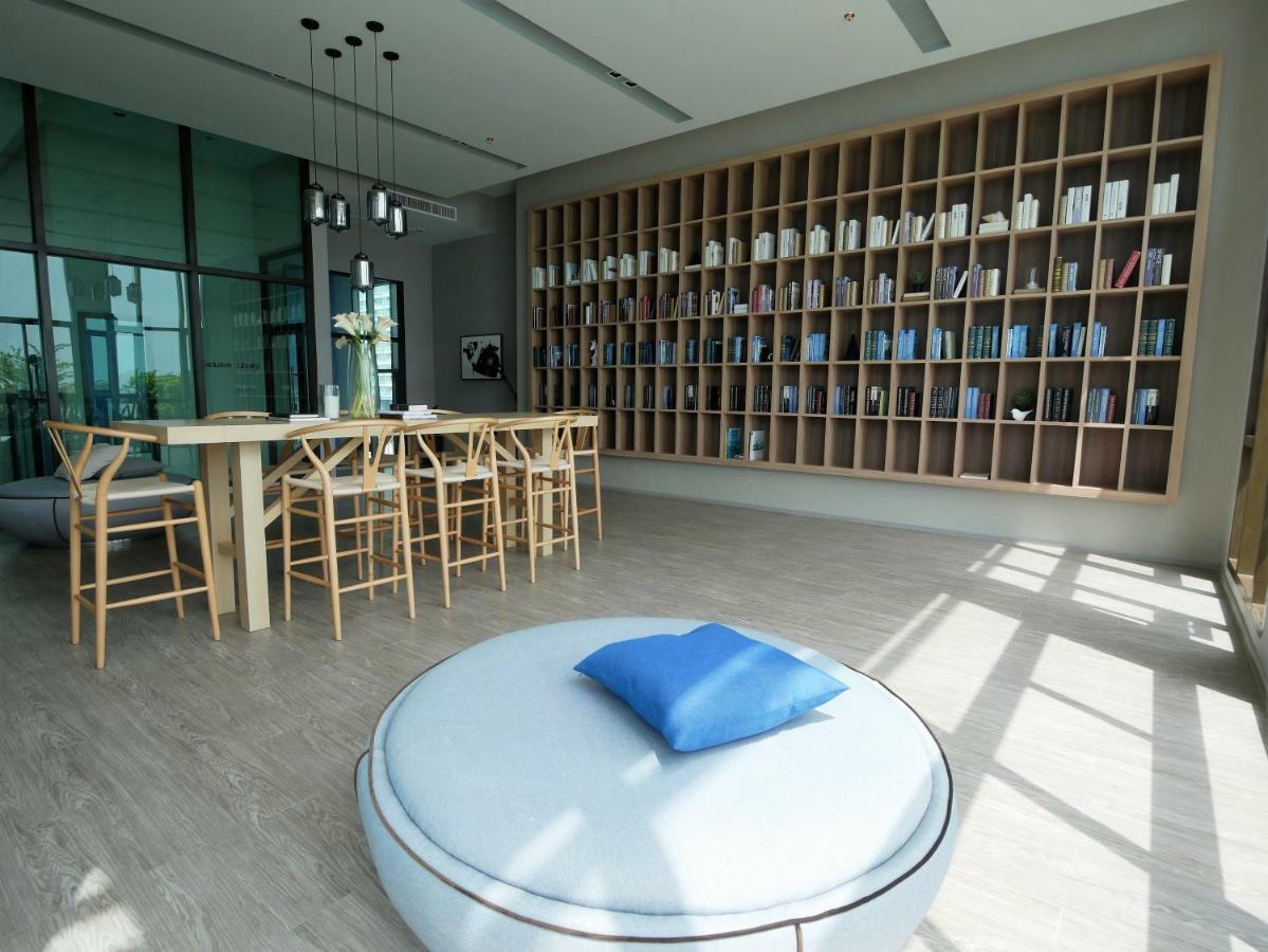 Aeras - The Ultimate Beachfront Experience Praia de Jomtien Exterior foto